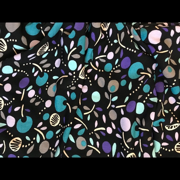 STRETCH BUTTERFLY TOP - Picture 2 of 5